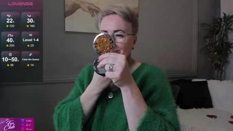 Nika online show from 02.15.25