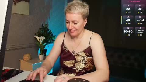 Snapshot of nika_smit chatting on 03.22.26 Nika online show from 03.22.26