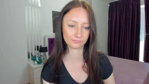 NikaLewis online show from 05.04.26