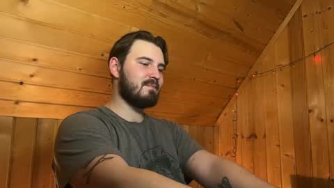 Snapshot of nikbusiness chatting on 01.05.25 Nick online show from 01.05.25