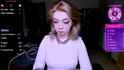 nikigoddesss online show from 04.17.26