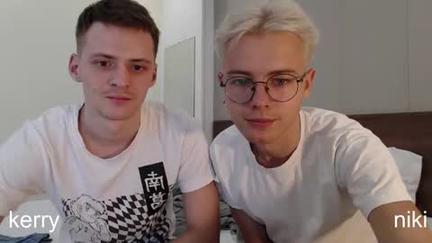 Snapshot of nikikerry_cum_ chatting on 11.29.25 nikikerry_cum_ online show from 11.29.25