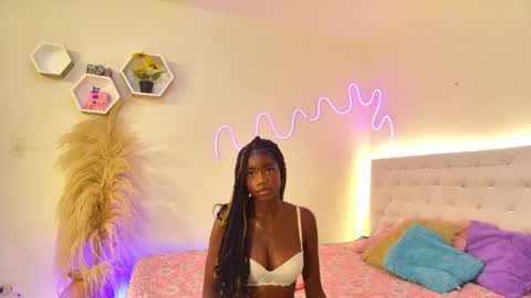 Snapshot of nikita_nikita_ chatting on 10.15.25 nikita_nikita_ online show from 10.15.25