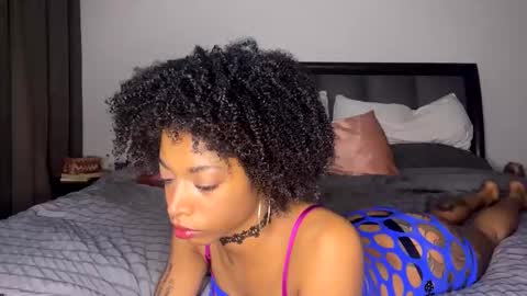 Snapshot of nikitalove104 chatting on 09.29.25 nikitalove104 online show from 09.29.25