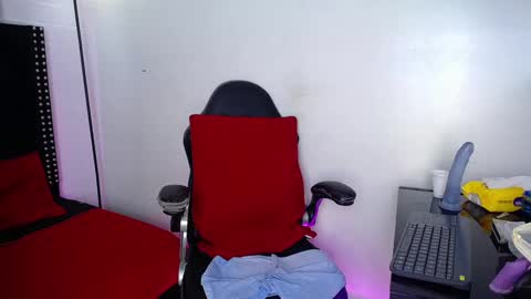 Nikkenyx online show from 02.25.25