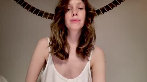 Nikki online show from 12.25.24