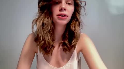 Nikki online show from 02.21.25