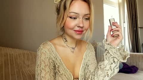 nicolette online show from 12.21.24