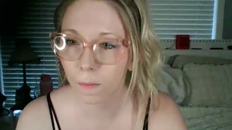 Snapshot of nikkib653466 chatting on 03.05.26 nikkib653466 online show from 03.05.26