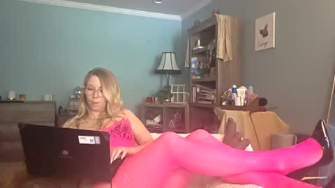 nikkib653466 online show from 07.08.26