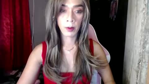 Snapshot of nikkie_dragon chatting on 01.21.25 nikkie online show from 01.21.25