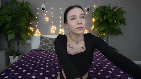 Nikki online show from 01.15.25