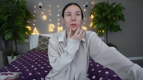 Nikki online show from 01.16.25