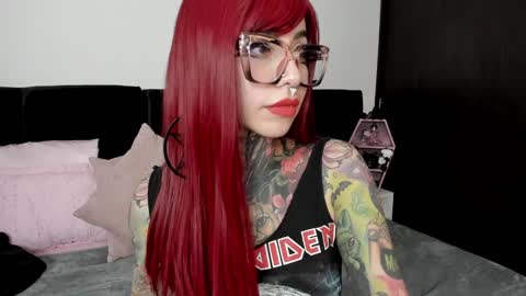 Snapshot of nikkiramone chatting on 12.30.24 Nikki Ramone online show from 12.30.24