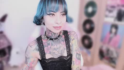 Nikki Ramone   online show from 02.10.26