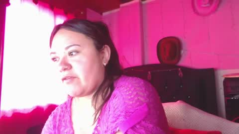 Snapshot of nikkirous_ chatting on 06.18.26 Nikkirous online show from 06.18.26