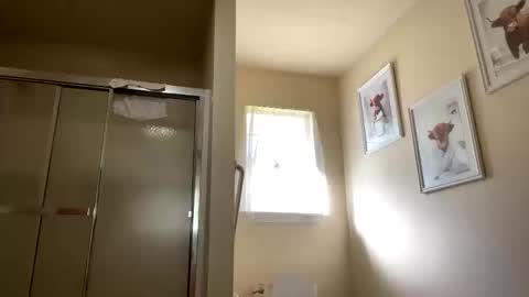 Snapshot of nikkisix9367 chatting on 01.07.25 Nick kief online show from 01.07.25