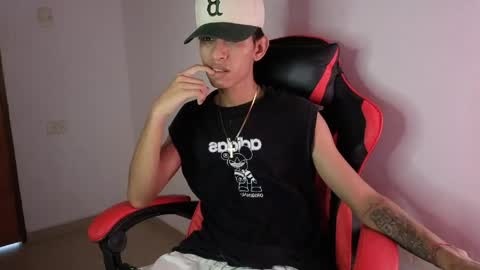 niklaus_wolf online show from 04.20.26