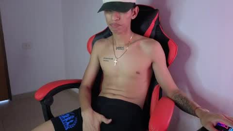 niklaus_wolf online show from 04.21.26