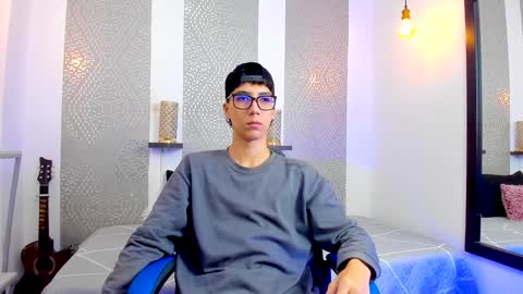    online show from 02.04.25