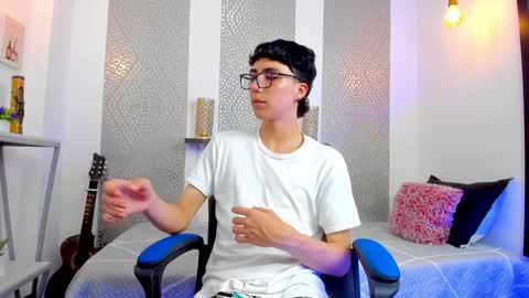    online show from 02.04.25