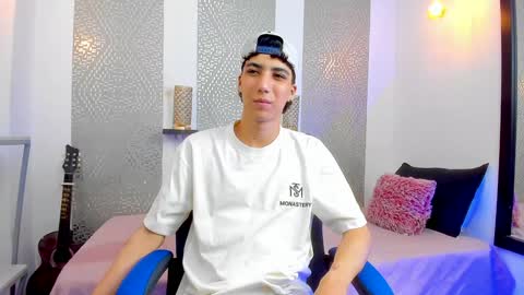    online show from 02.06.25