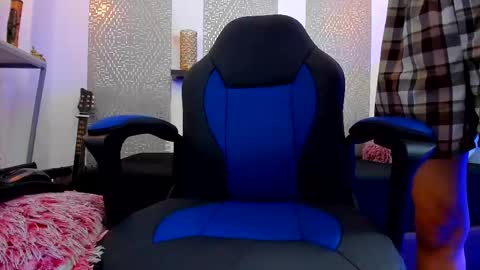    online show from 02.20.25