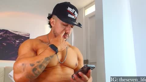 Niko online show from 11.21.25