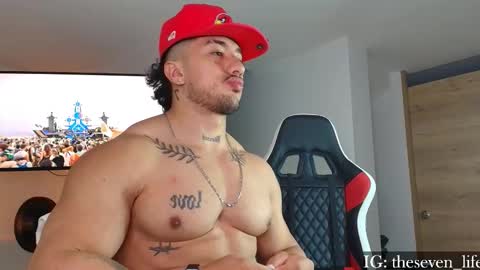 Snapshot of nikolaylisin chatting on 01.10.26 Niko online show from 01.10.26