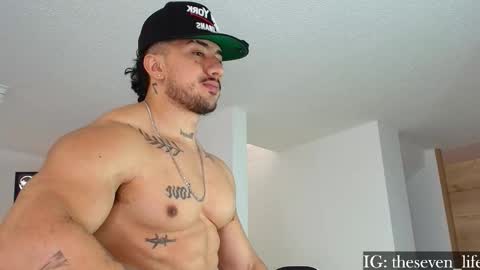 Snapshot of nikolaylisin chatting on 01.14.26 Niko online show from 01.14.26