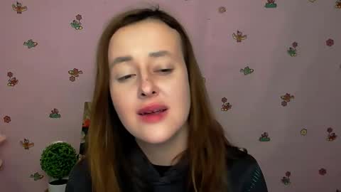 Snapshot of nikolleta_m chatting on 10.22.25 Nikolleta online show from 10.22.25