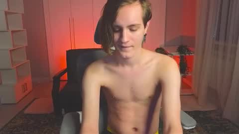 Snapshot of nikompell chatting on 01.26.25 niko online show from 01.26.25