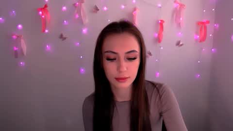 Snapshot of nikonara_ chatting on 05.26.26 nikonara_ online show from 05.26.26