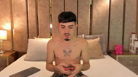 Niko Stone online show from 10.19.25