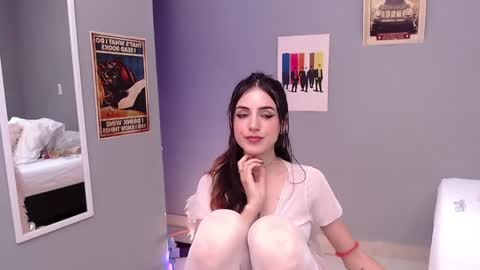 Snapshot of nikyastark chatting on 01.09.25 Niky A Stark online show from 01.09.25