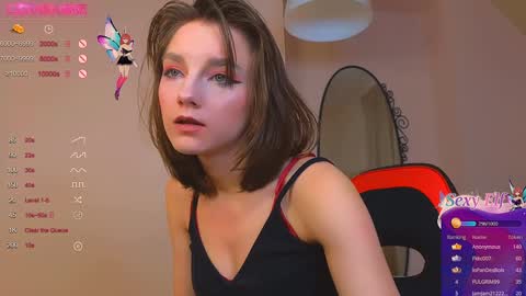 Snapshot of nillie_kelly chatting on 12.18.24 Nillie online show from 12.18.24