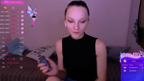 Snapshot of nillie_kelly chatting on 12.19.24 Nillie online show from 12.19.24