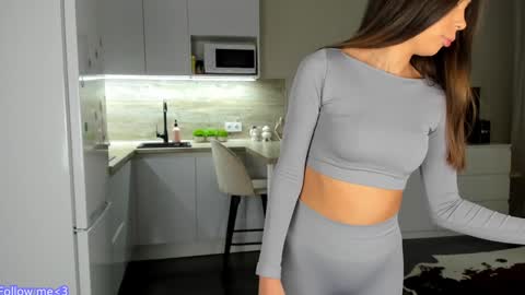 Bella online show from 01.05.25