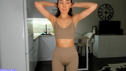 Bella online show from 01.17.25