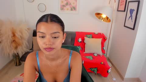 NINA online show from 12.02.24