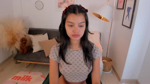 NINA online show from 02.05.25