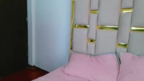 Snapshot of nina_carther chatting on 11.26.25 Nina Carther online show from 11.26.25