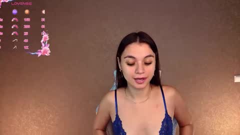 Snapshot of nina_fierce chatting on 09.11.25 Ketrin online show from 09.11.25