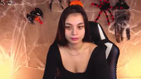 Snapshot of nina_fierce chatting on 10.29.25 Ketrin online show from 10.29.25