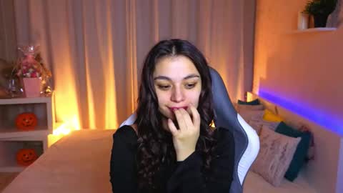 Snapshot of nina_fierce chatting on 11.25.25 Ketrin online show from 11.25.25