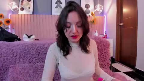 nina_ford_ online show from 06.24.26