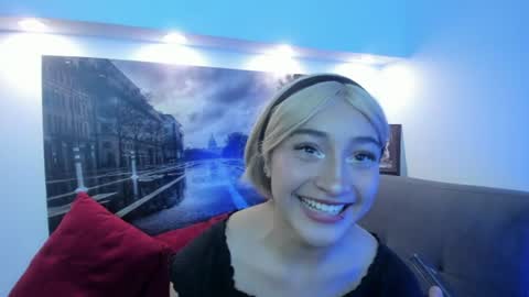 Snapshot of nina_mars_ chatting on 06.22.26 Nina online show from 06.22.26
