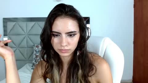 Snapshot of nina_pons chatting on 12.04.24 Nina online show from 12.04.24