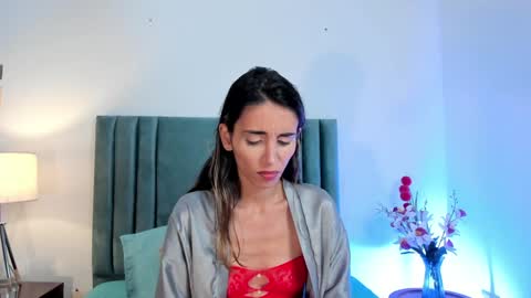 Nina online show from 12.26.24