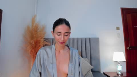 Nina online show from 12.27.24